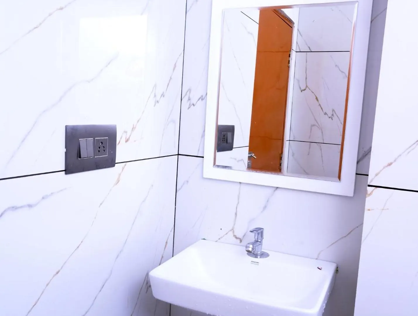 Chittinappilly Cottage Angamaly Hotel